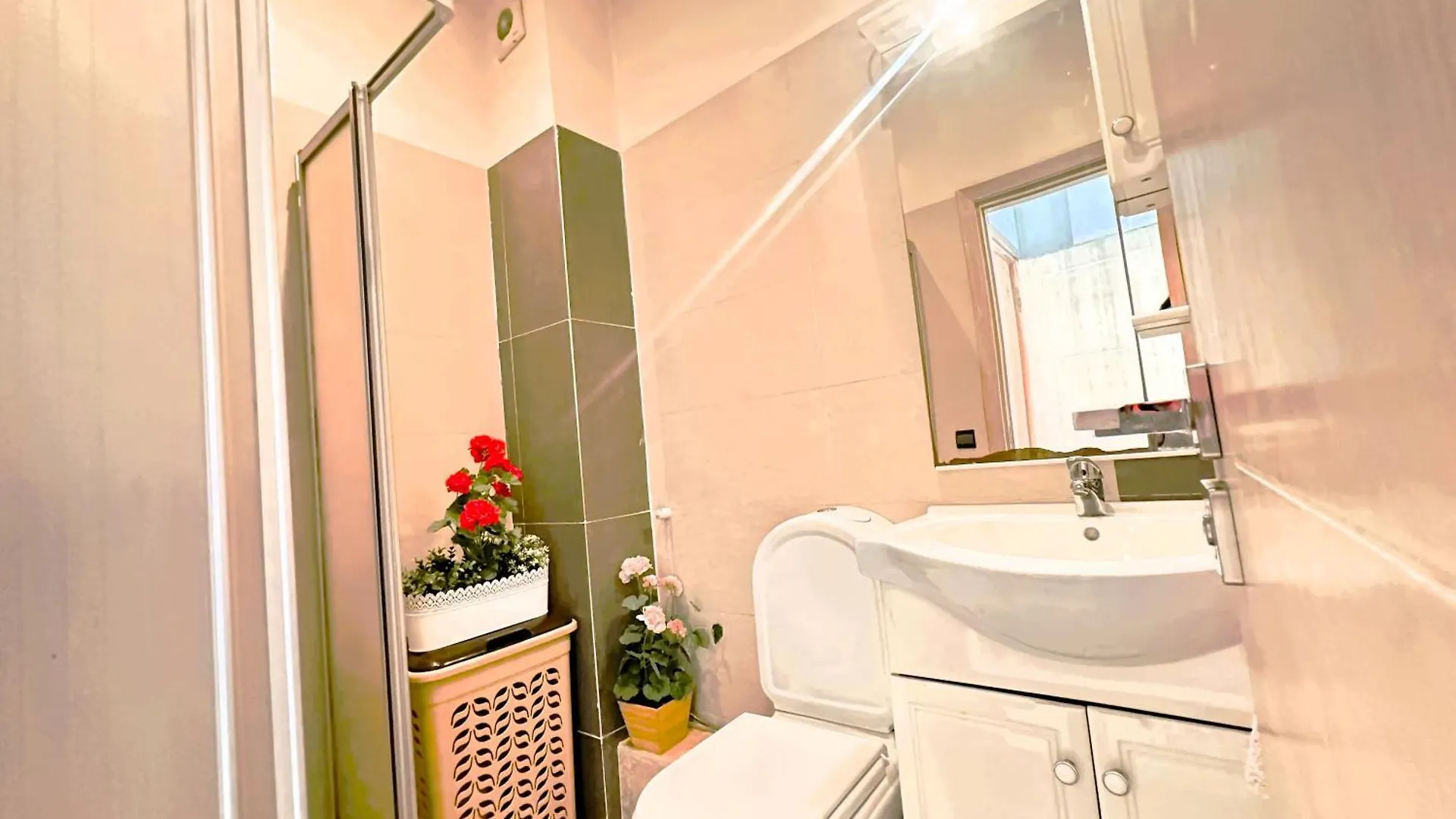 Apartment Cosy Ensoleille 3 Ch - Central Et Proche Du Train Et Tramway Casablanca
