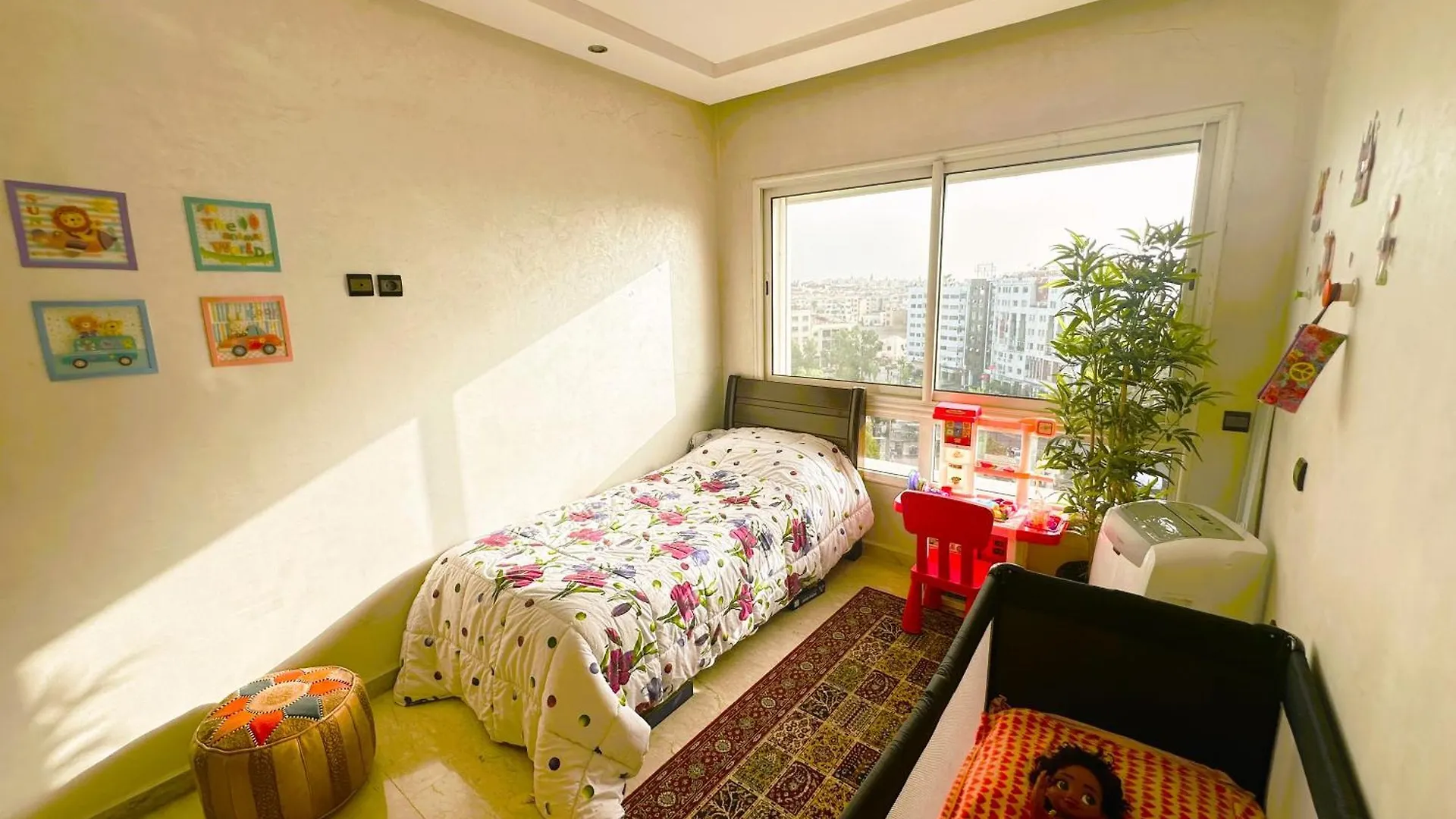Apartment Cosy Ensoleille 3 Ch - Central Et Proche Du Train Et Tramway Casablanca Morocco